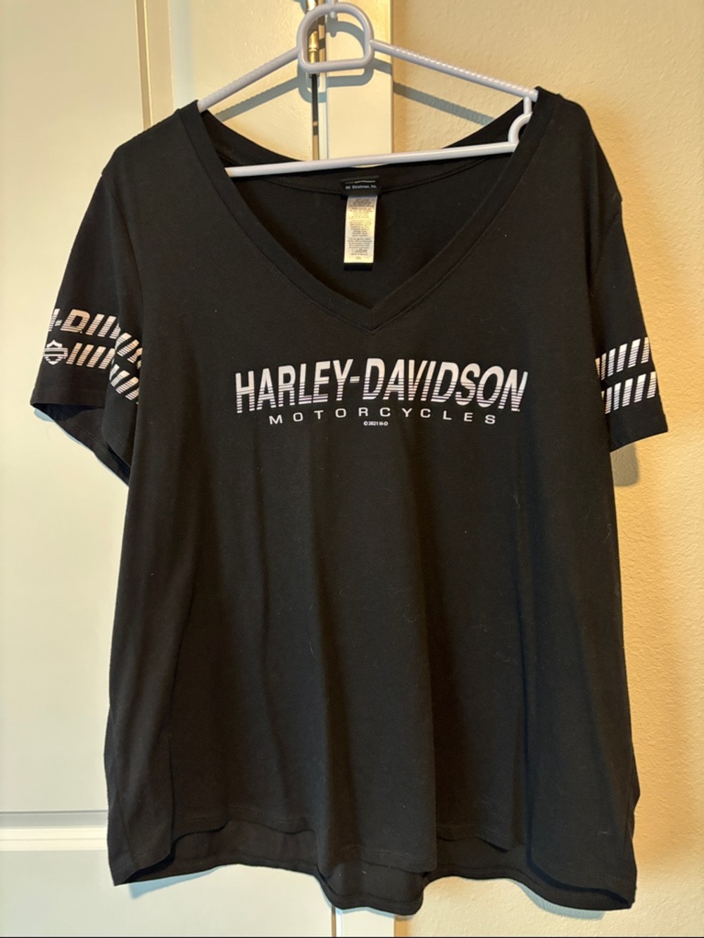 Harley-Davidson Black V neck T-Shirt with White Logo